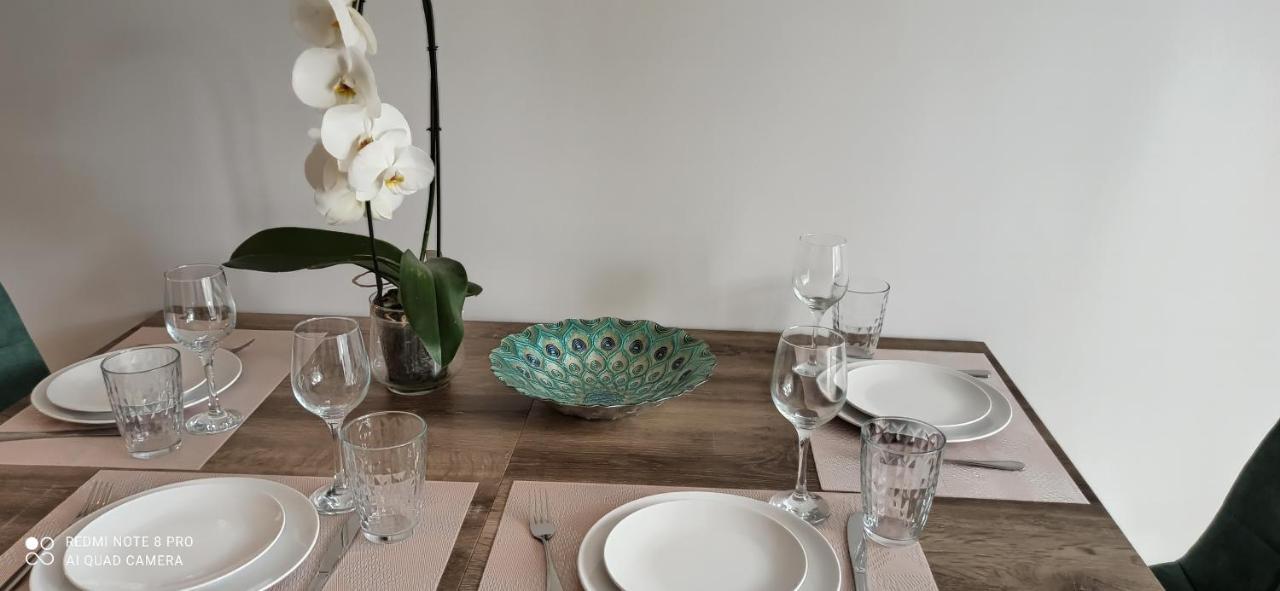 New Big Loft Apartments Jurmala With Free Secured Parking Eksteriør bilde